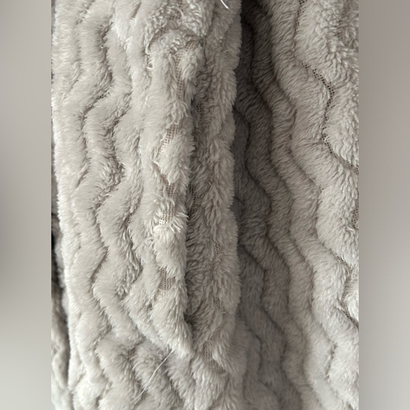 NATORI PLUSH GEO ROBE one size - Picture 11 of 13